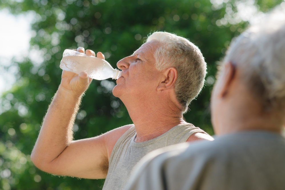 helping seniors hydrated summer